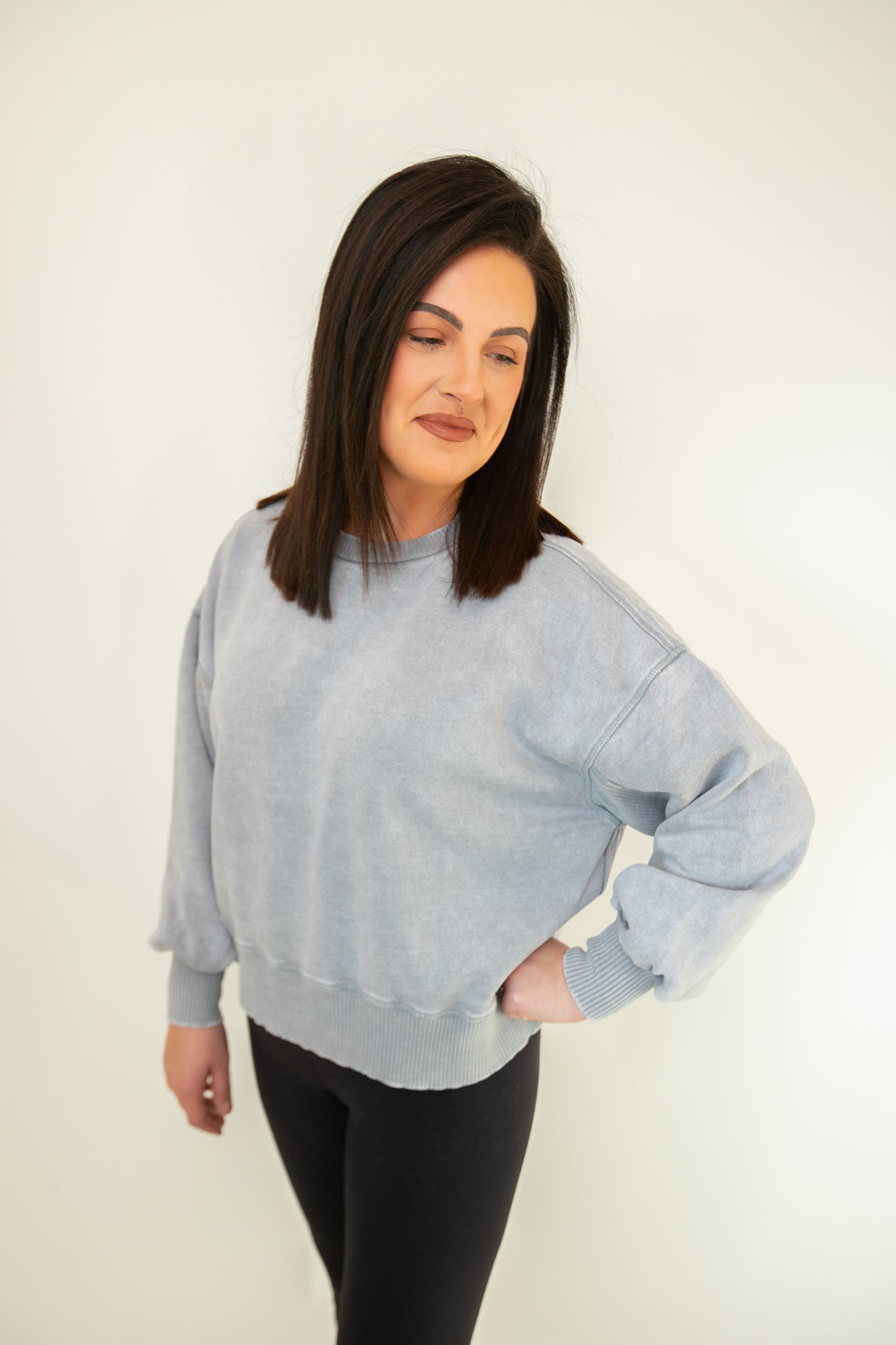 Acid Wash Pullover in Gray