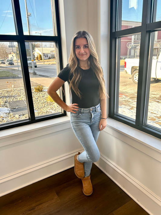 Black Seamless Women's Bodysuit Top